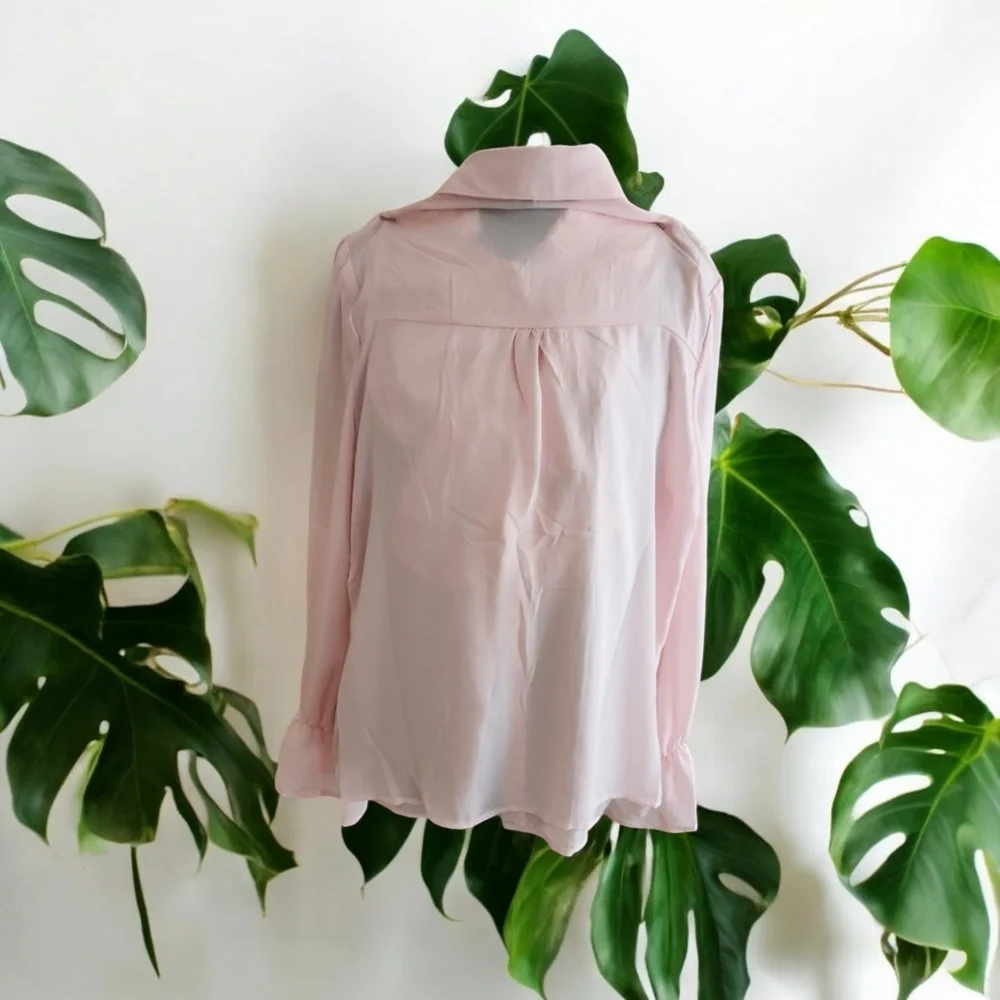NWOT Stunning Blouse - Picture 3 of 4